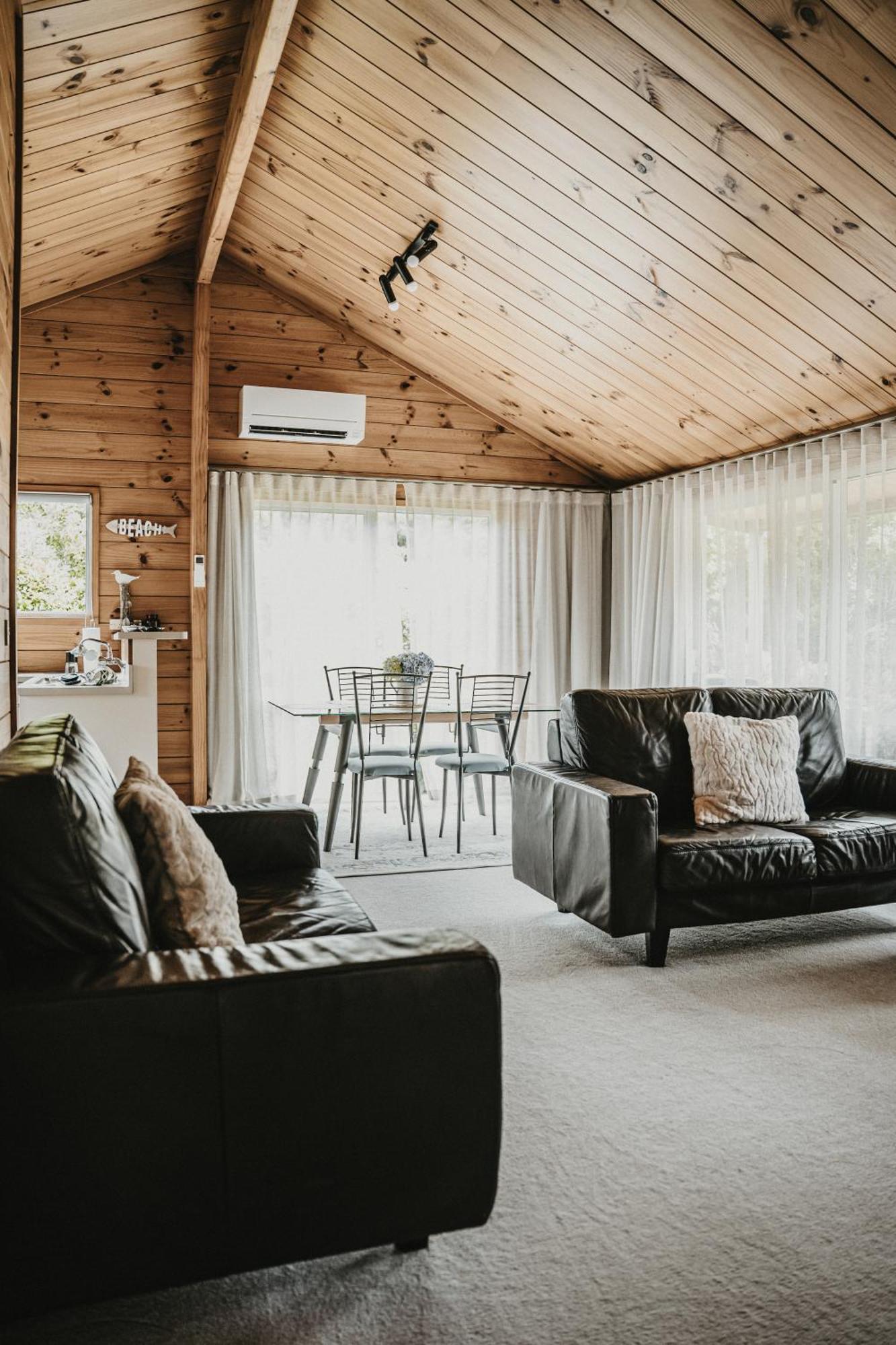 Tatahi Lodge Beach Resort Хахей Екстериор снимка