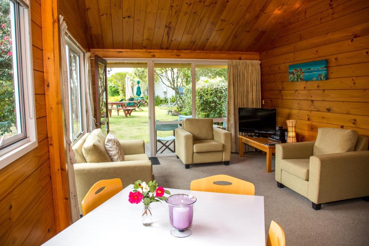 Tatahi Lodge Beach Resort Хахей Екстериор снимка